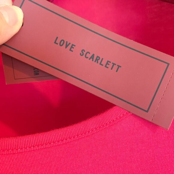 NWT Love Scarlett Red Cold Shoulder Pull Over Top size Medium $42 - Picture 6 of 6